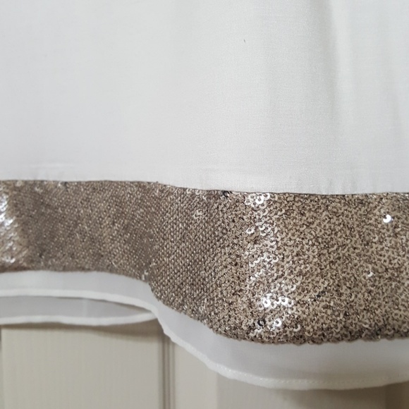 Pretty and elegant blouse.πΈπ€π€π€π€πΈ - Picture 5 of 8